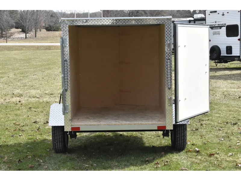 2026 Rhino Galvanized Enclosed 4' x 6' SA