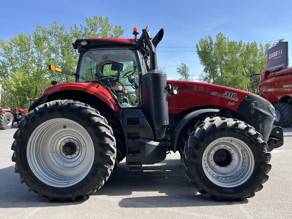 Case IH Magnum 310 CVX AFS Connect 2023