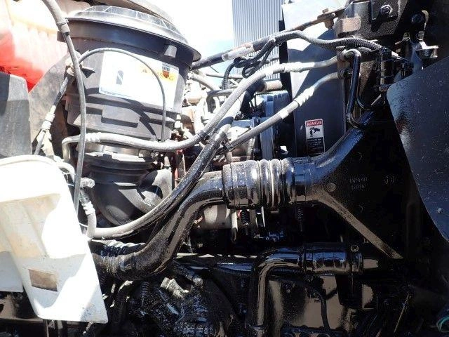 Freightliner M2106 2010