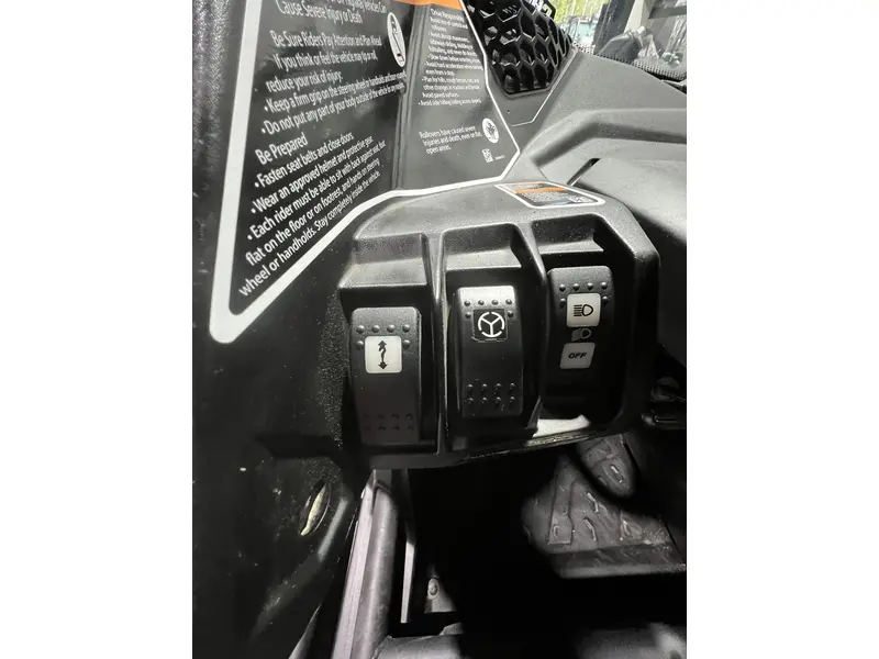 2018 Can-Am MAVERICK X3 XDS TURBO R **SUPER ÉQUIPÉ!!**