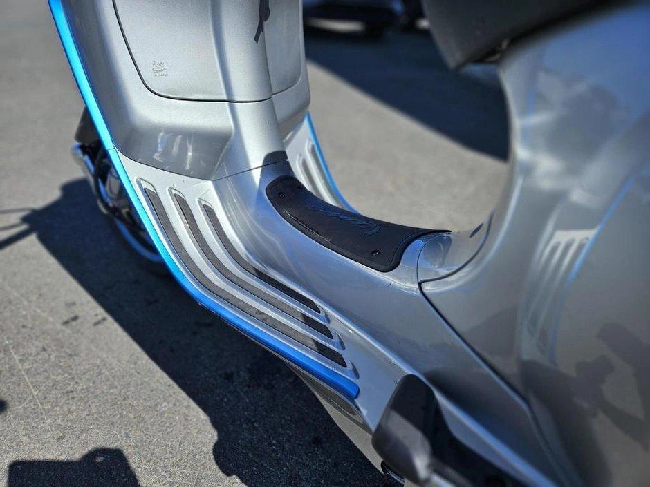 Vespa Elettrica 2020 alt