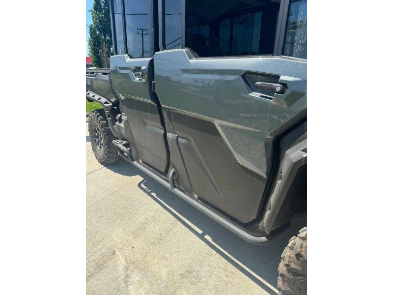 2024 Can-am Defender Max Limited alt