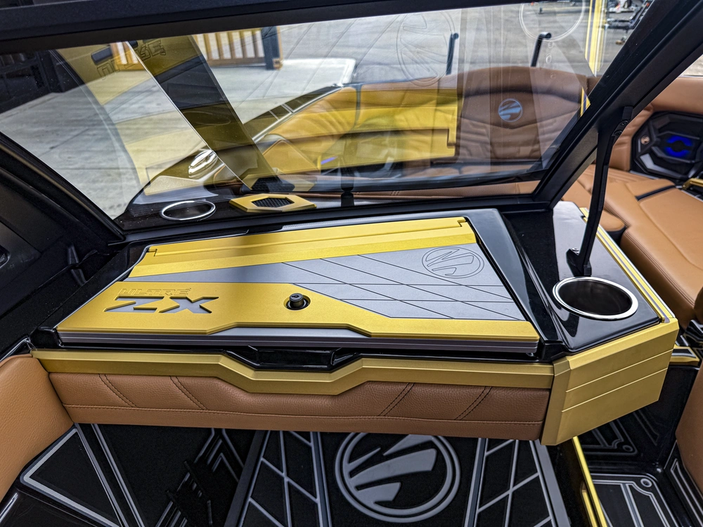 2026 Tige Boats Ultre 25zx alt