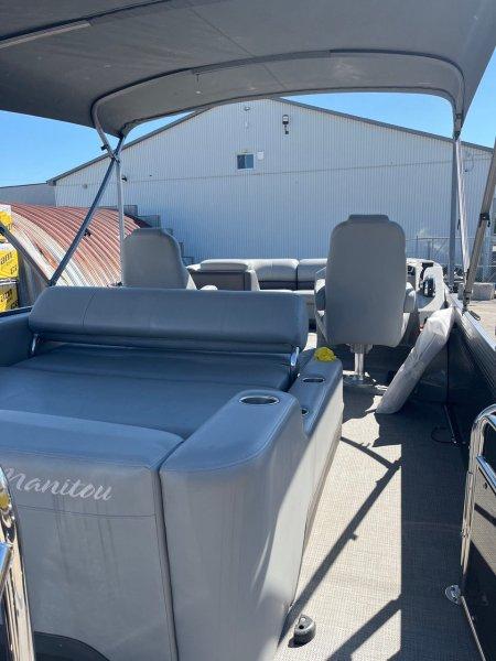 2020 Manitou oasis 23' thumbnail 7