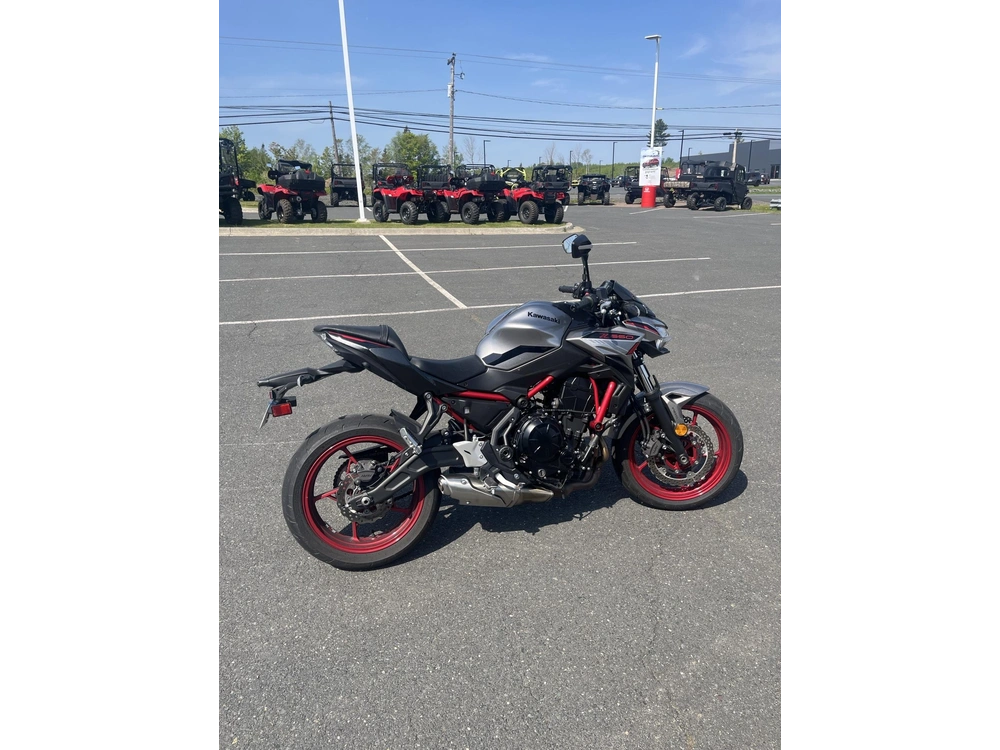2023 Kawasaki Er650n alt