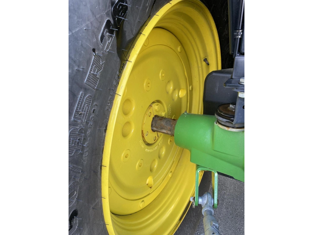 John Deere 6120m 2024 alt
