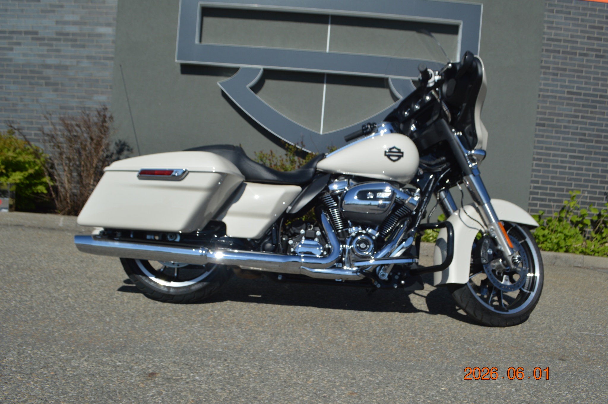 2022 Harley-Davidson FLHX thumbnail 2