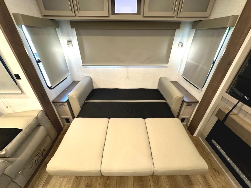 2026 Alliance Rv Avenue 39mbr alt