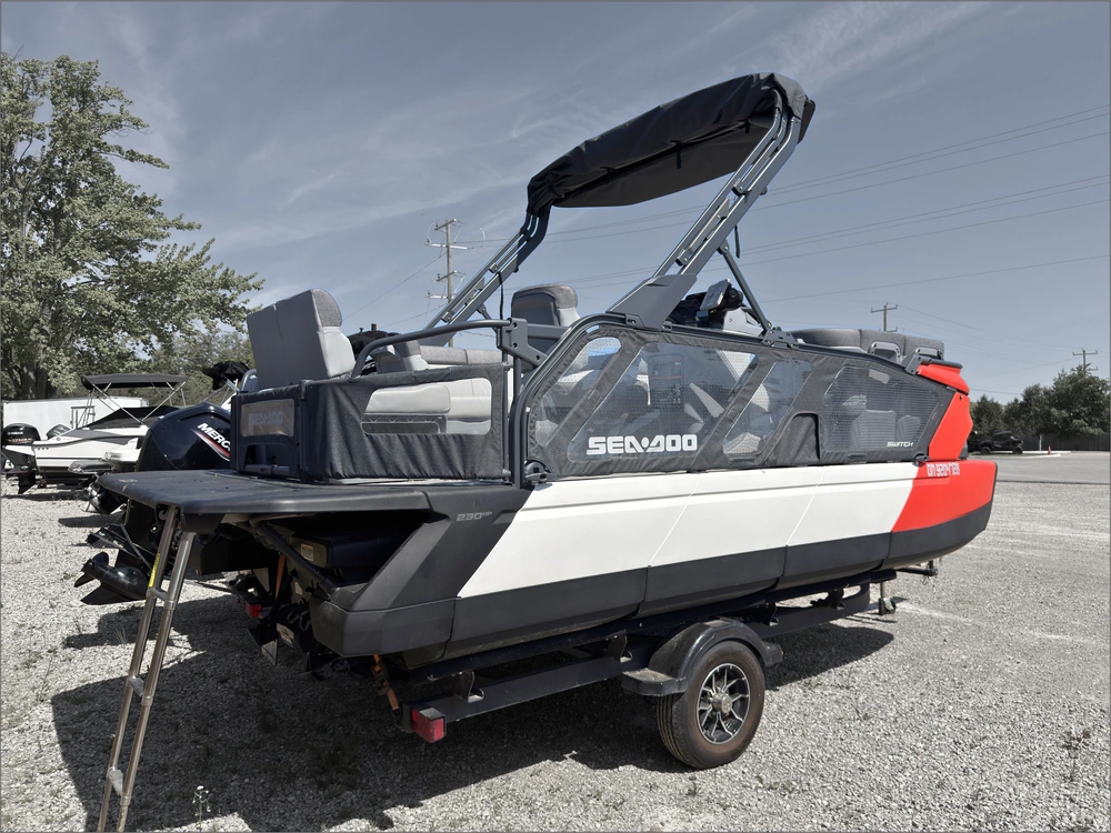2024 Sea-doo Switch alt