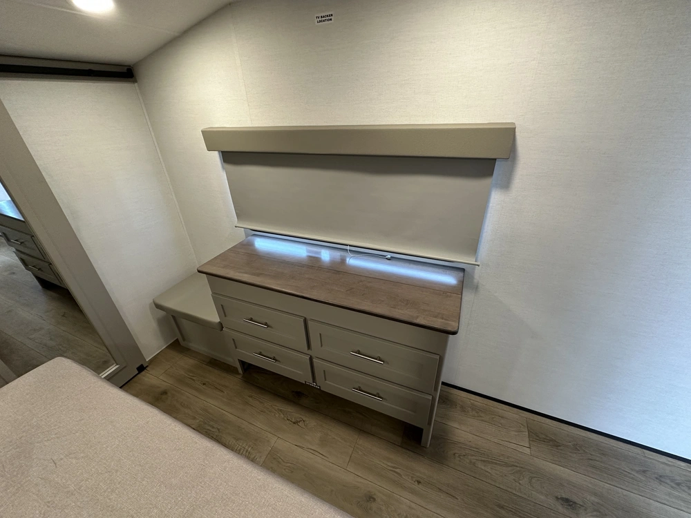 2026 Alliance Rv Avenue 39mbr alt