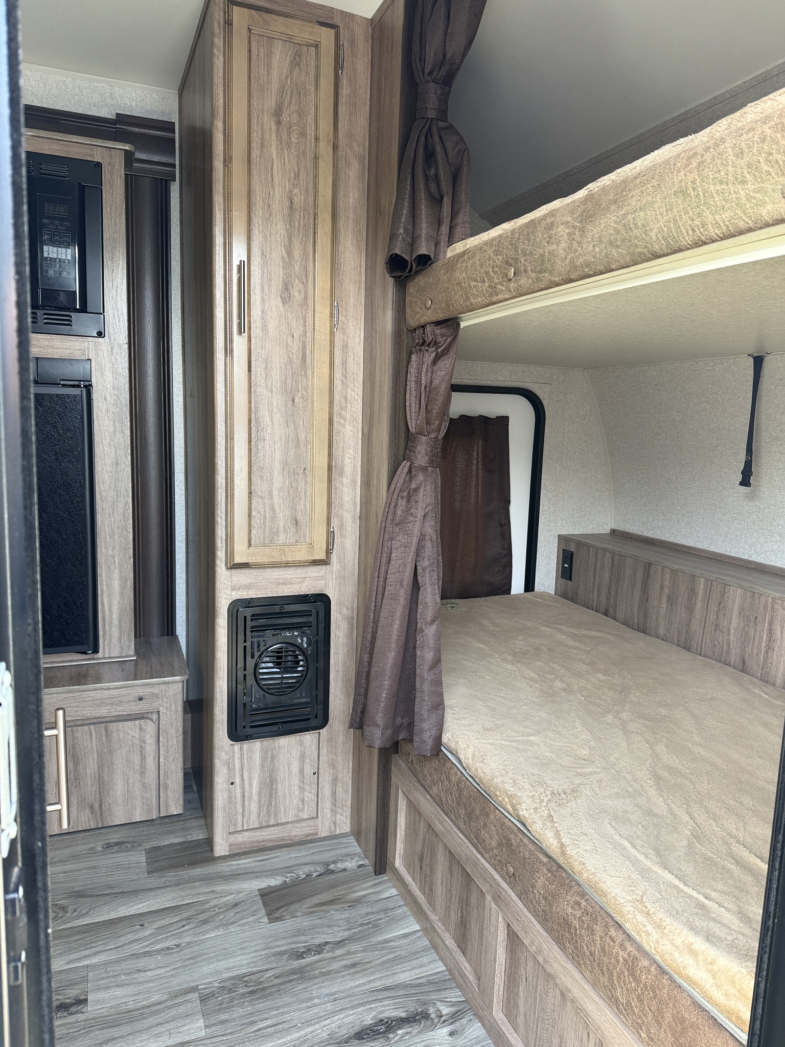 2018 Jayco 17BH Hummingbird thumbnail 15