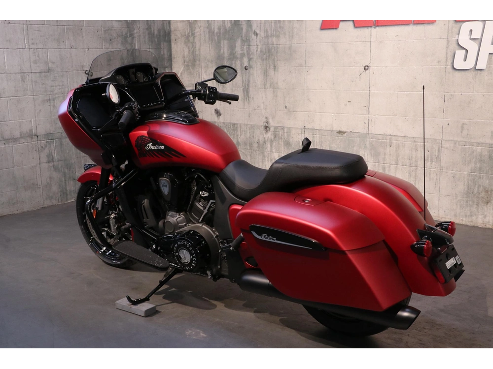 Indian Motorcycle Challenger Dark Horse 2026 alt