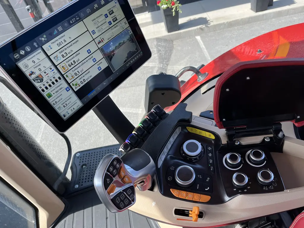 Case IH Magnum 310 CVX AFS Connect 2023