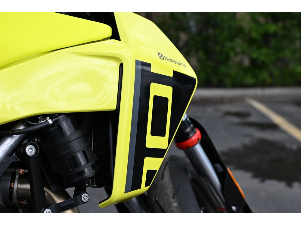 2026 Husqvarna 701 Supermoto alt