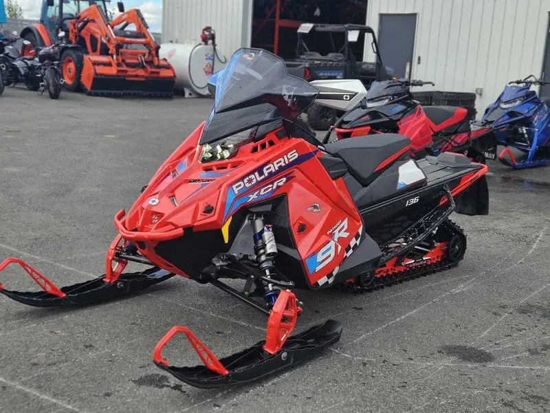 2025 Polaris 9R INDY XCR 136