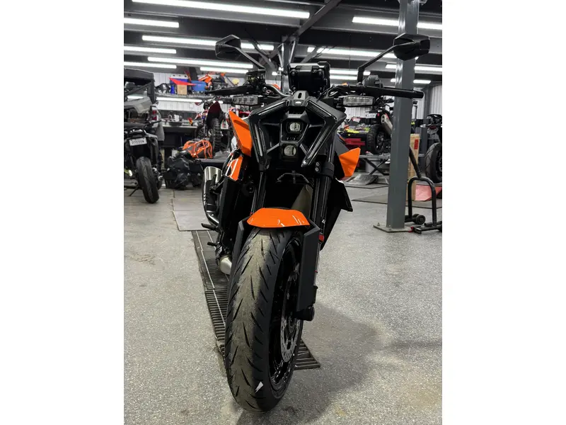 KTM 990 DUKE 2027