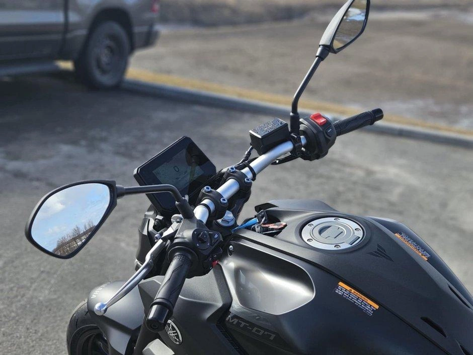 2025 Yamaha Mt-07 alt