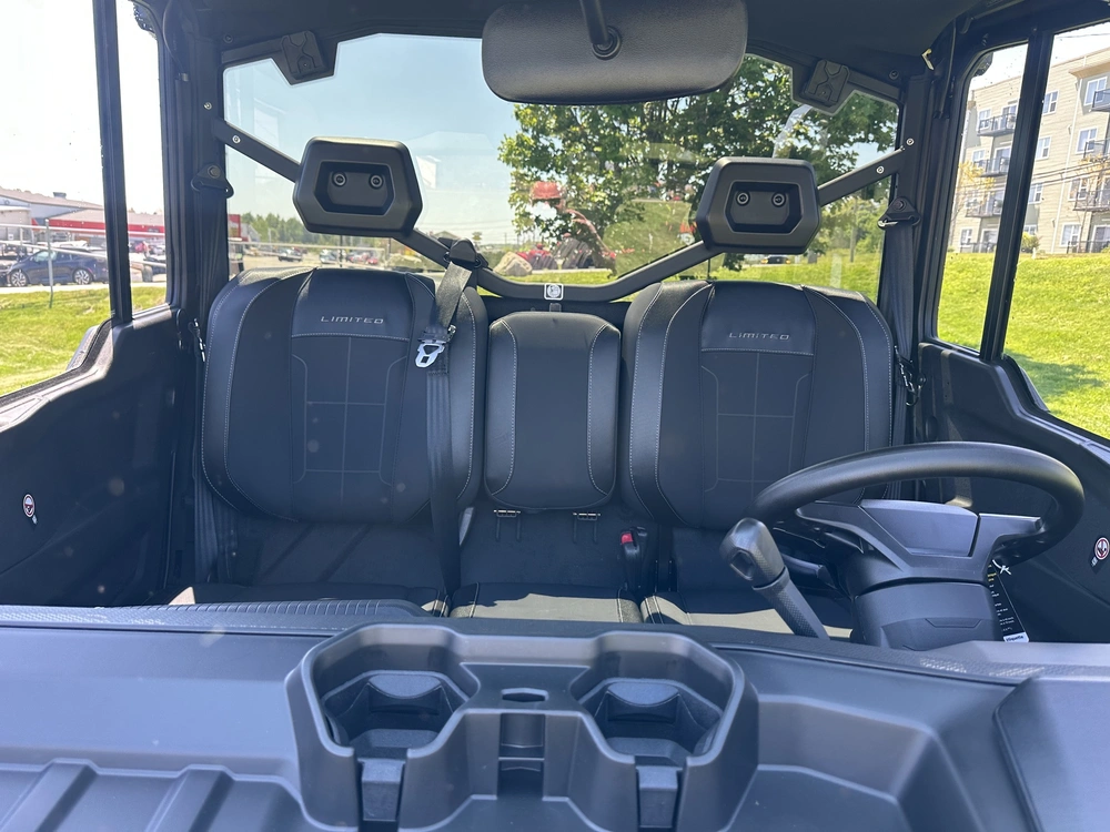 2026 Can-am Defender Ltd Hd11 alt