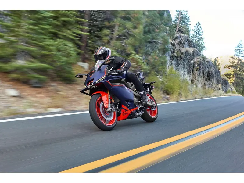 2027 Yamaha YZF-R9 PRE-COMMANDE
