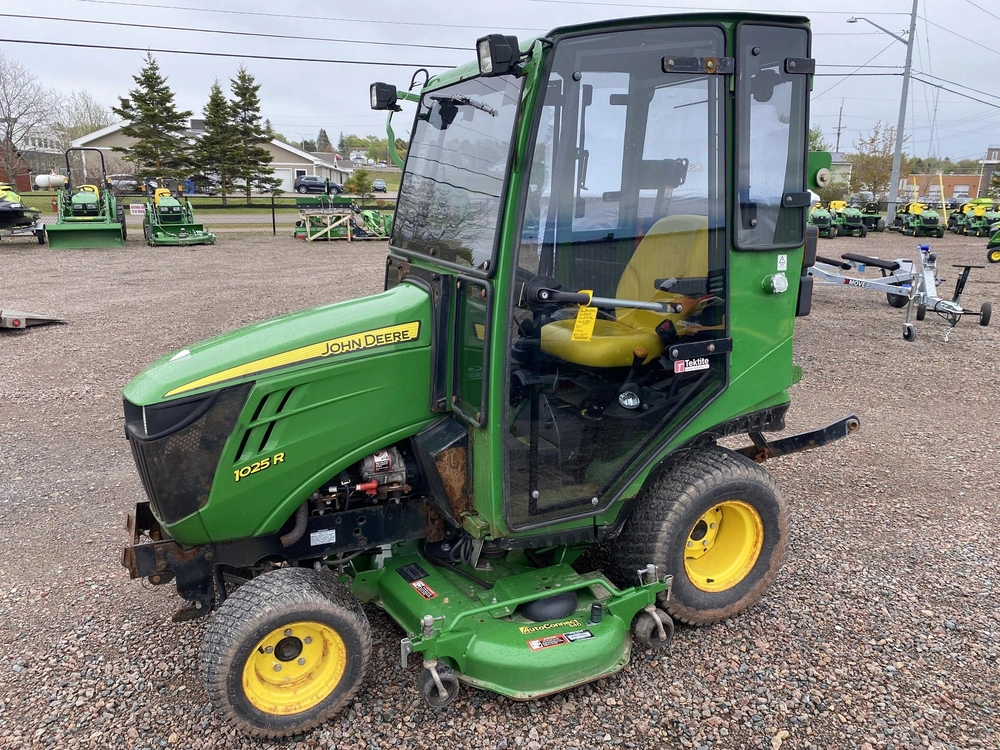 2015 John Deere 1025r alt