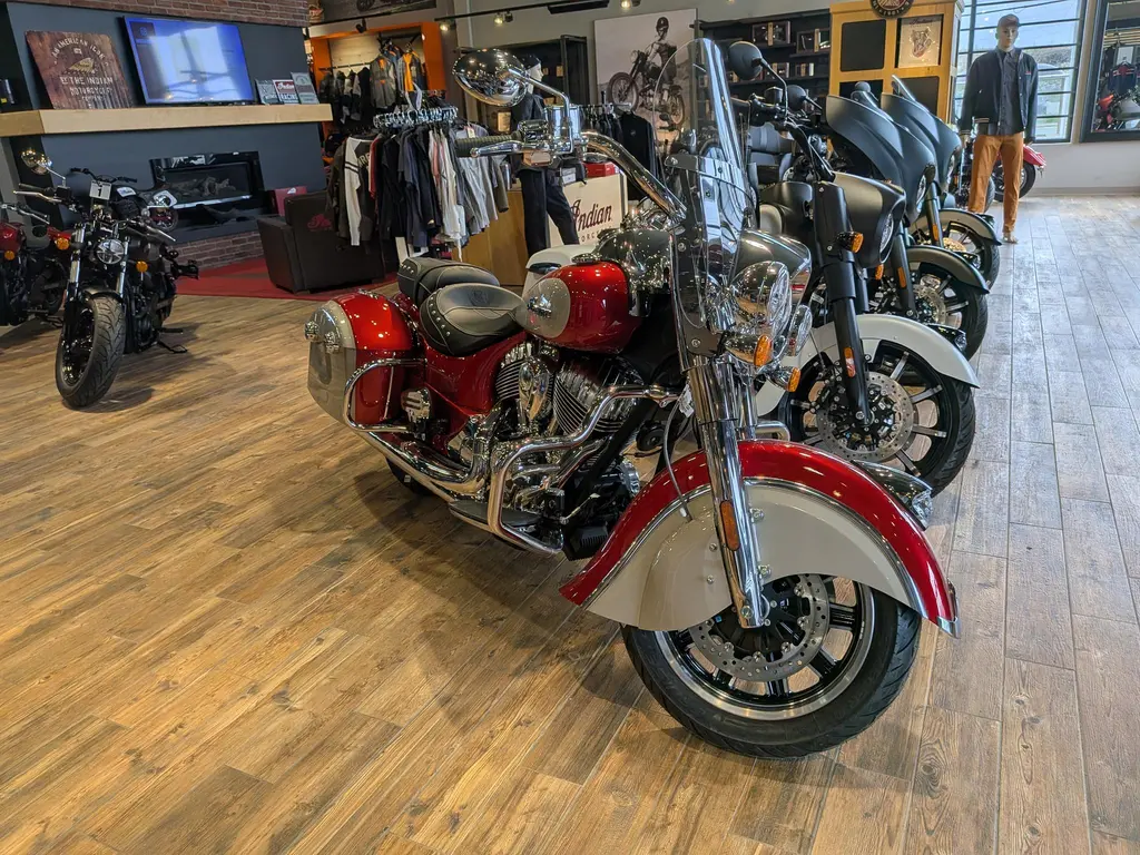 Indian Motorcycle Springfield 2026