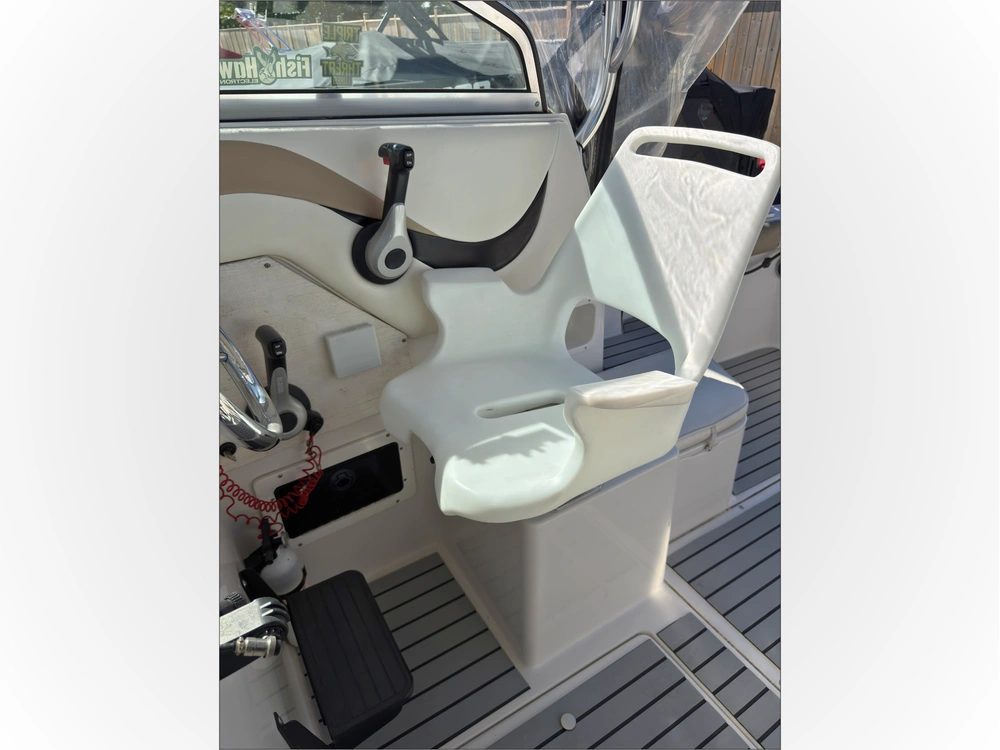 2002 Striper Seaswril 2101 alt