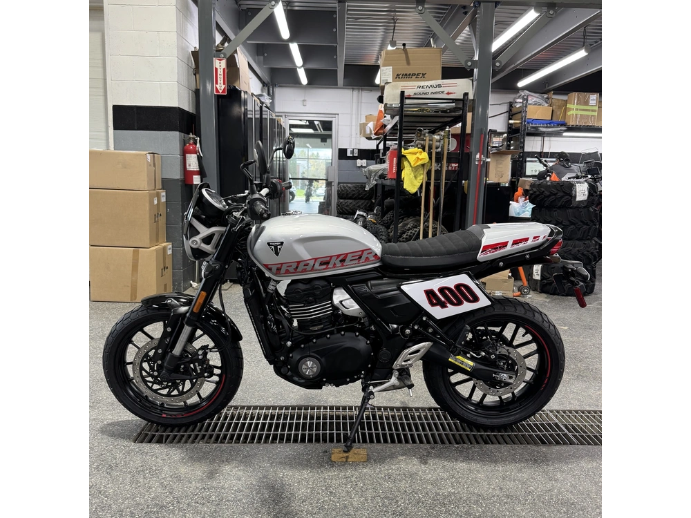 2027 Triumph Tracker 400 Argent alt