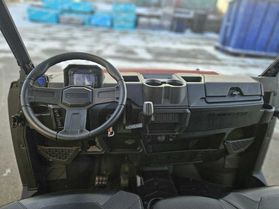 Polaris Ranger 1000 Crew Premium Ranger 1000 Crew Premium 2026 alt