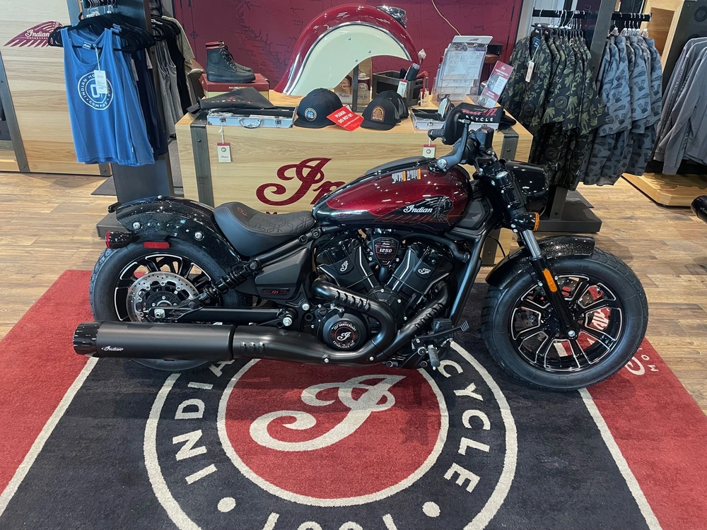 2026 Indian Motorcycle 125 Scout Bobber - Red W/ Blk Crstl alt