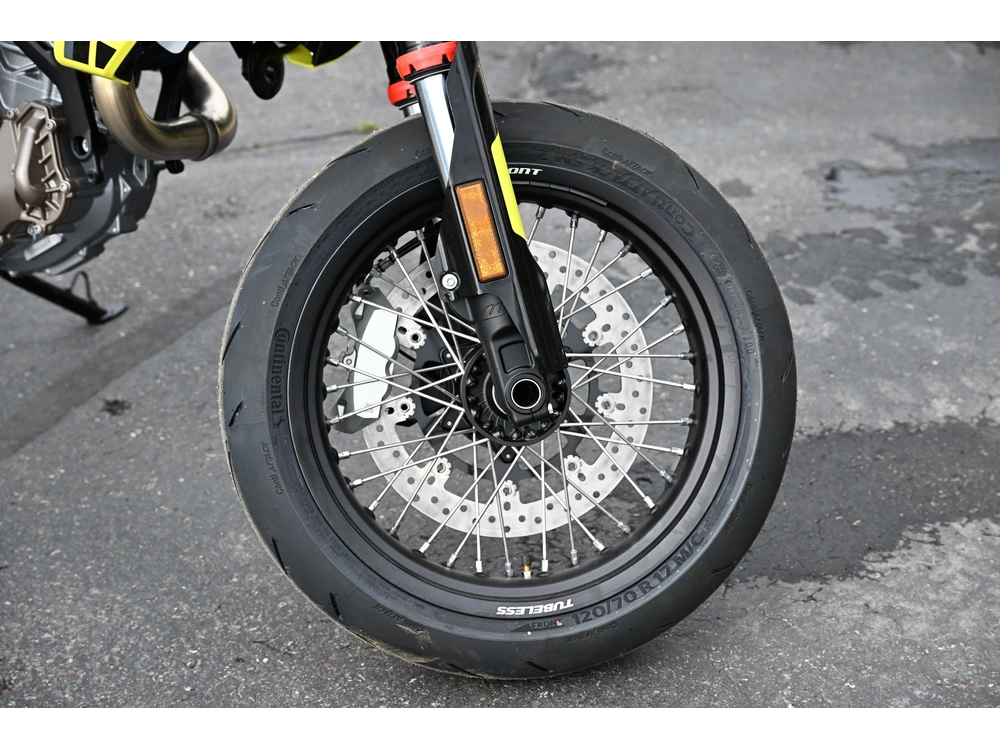 2026 Husqvarna 701 Supermoto alt
