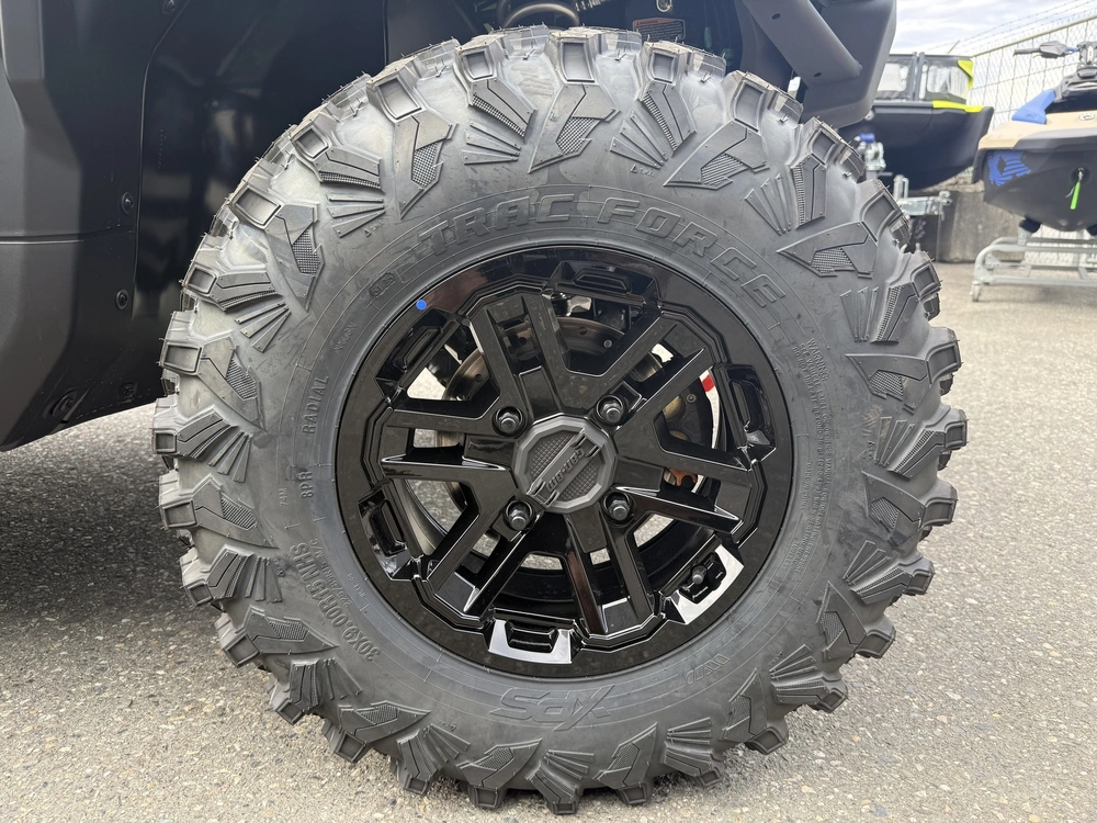2026 Can-am Defender Limited Cab Hd11 alt