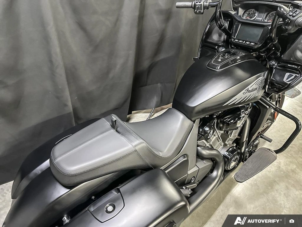 2023 Indian Motorcycle Dark Horse 108 alt