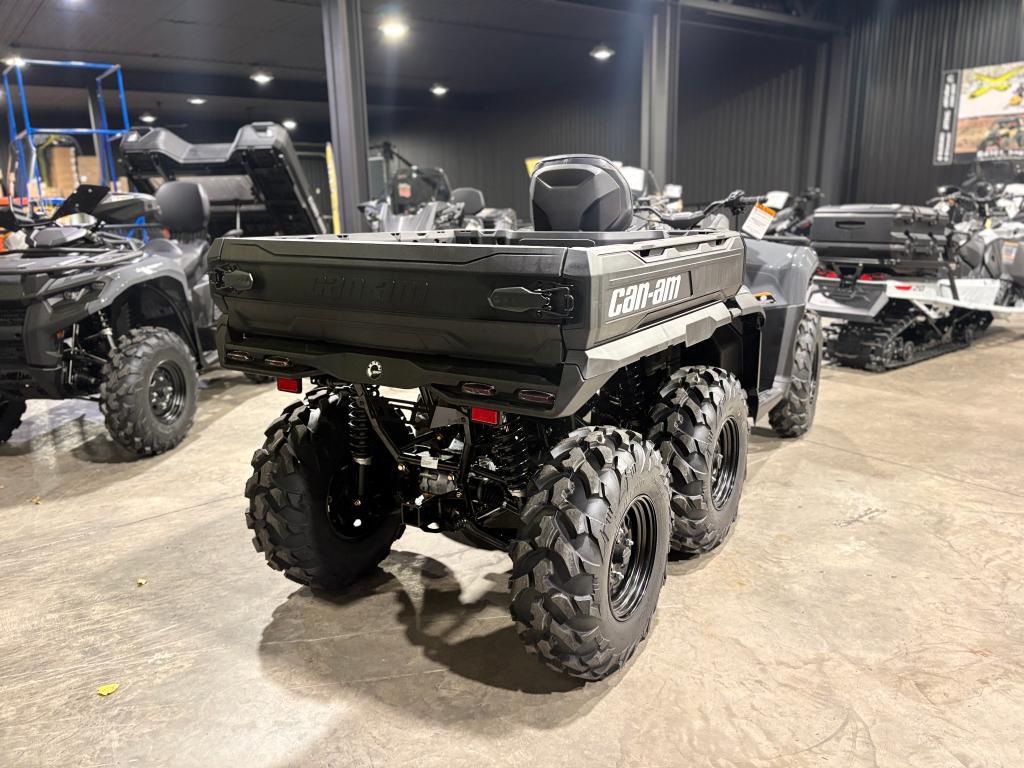 2026 Can-Am Outlander MAX 6X6 DPS 700 thumbnail 5
