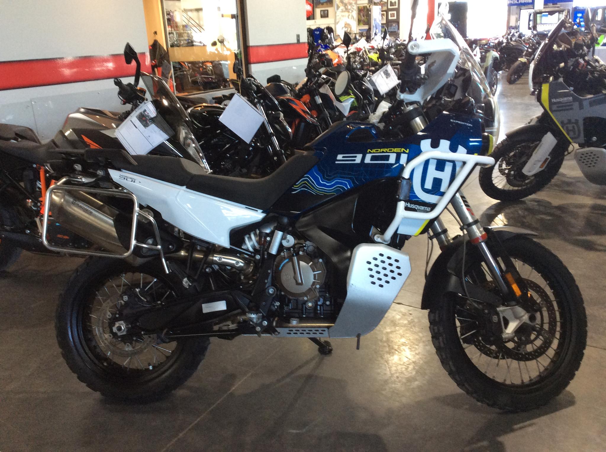 2023 Husqvarna NORDEN Expedition 901 Abs