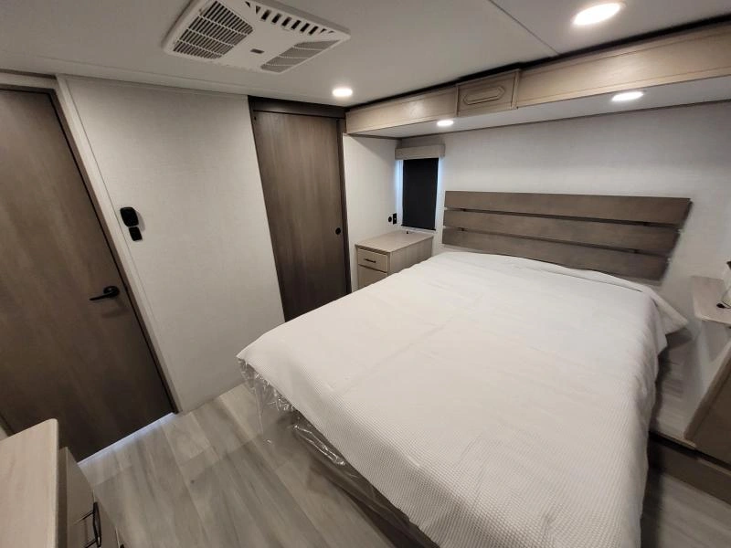 Grand Design Influence 3503gk 2024 alt