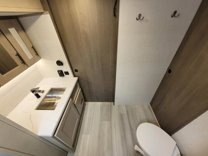 Grand Design Influence 3503gk 2024 alt