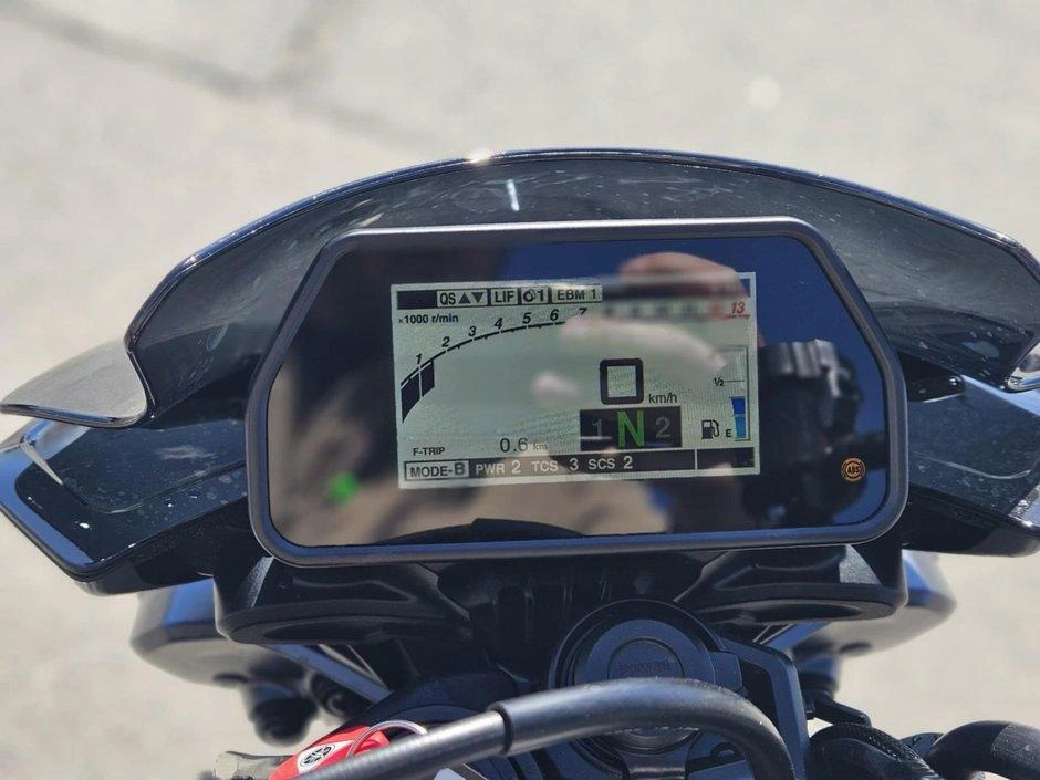 2025 Yamaha Mt-10 alt
