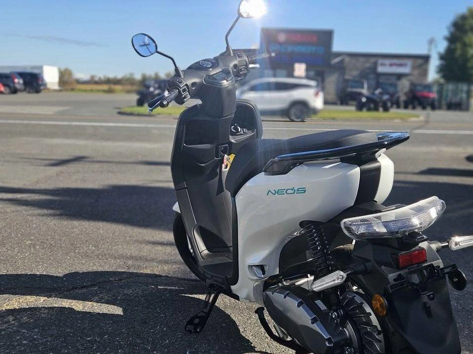 Yamaha Neo's Electrique 2025 alt