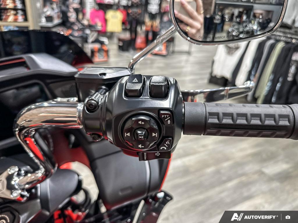 2026 Harley-Davidson ROAD GLIDE thumbnail 13