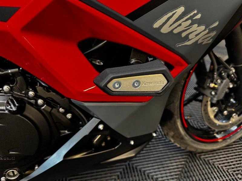 Kawasaki Ninja 500 Se Abs 2025 alt