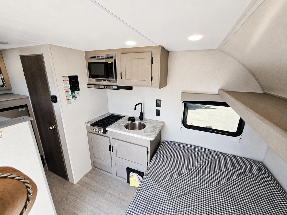 2026 Coachmen Clipper 12bh alt