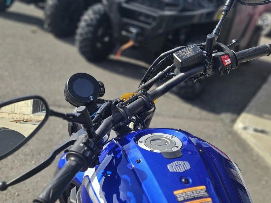 2025 Yamaha Xsr 700 alt