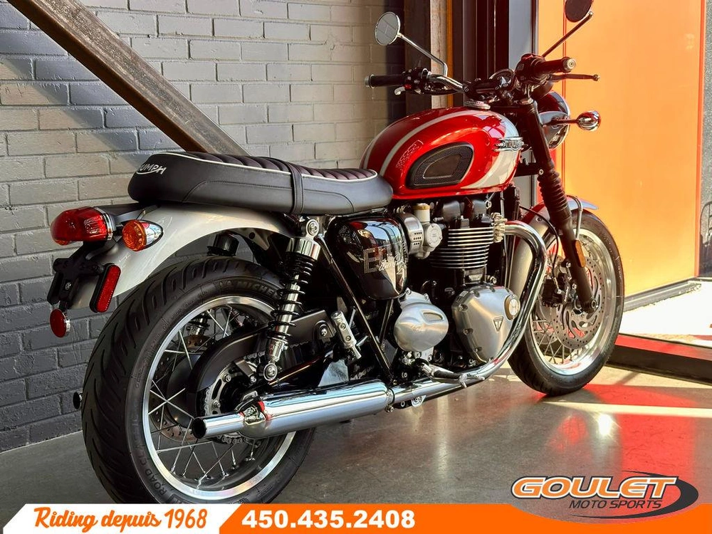 Triumph Bonneville T120 Elvis Presley 2025 alt