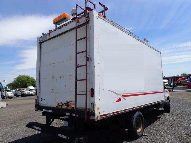 Ford E-450 2004