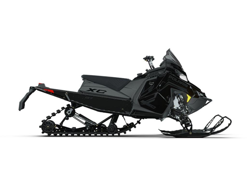 2027 Polaris 650 INDY XC 137 7S Gloss Black