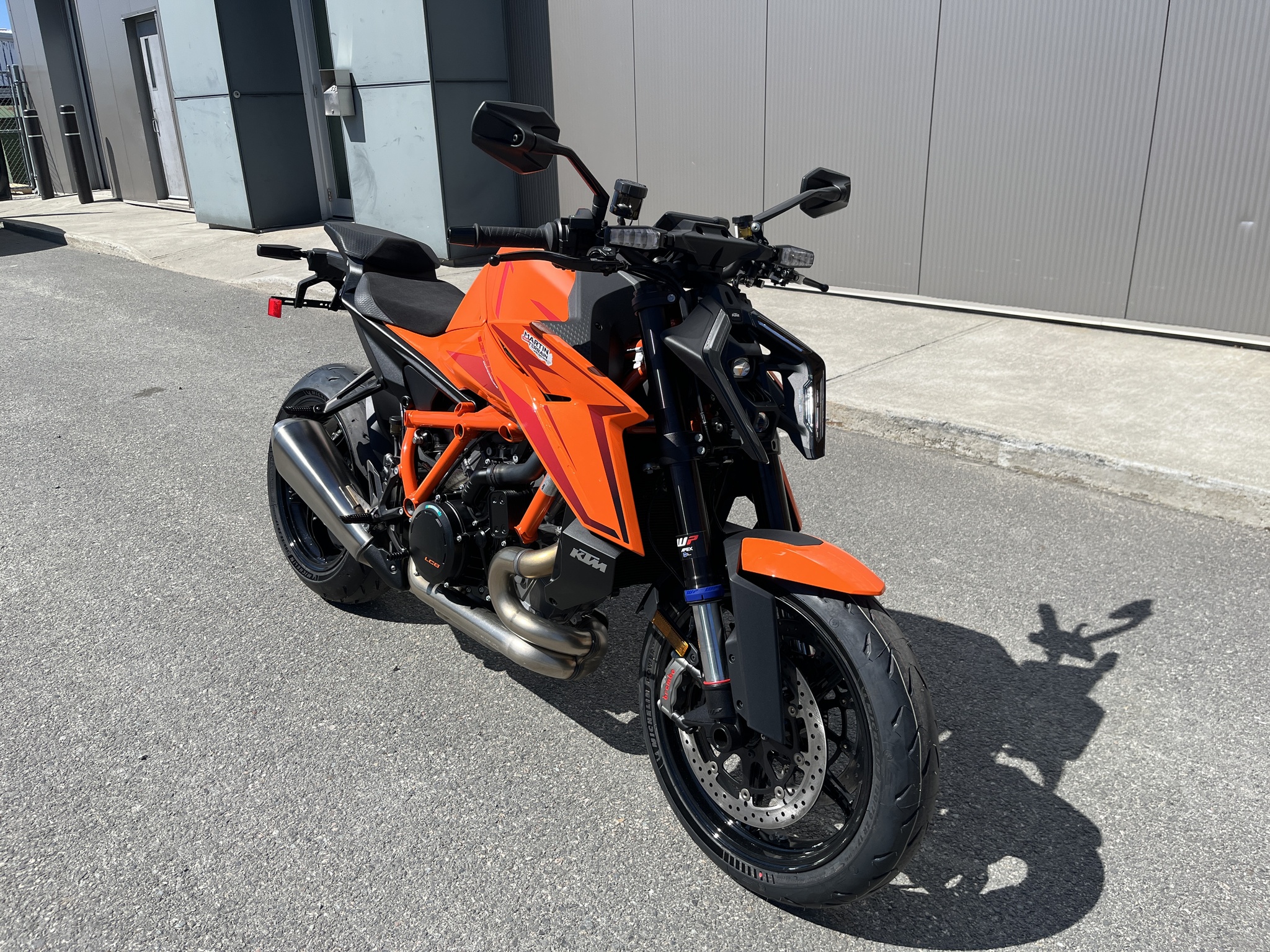 2026 KTM 1390 SUPER DUKE R thumbnail 2
