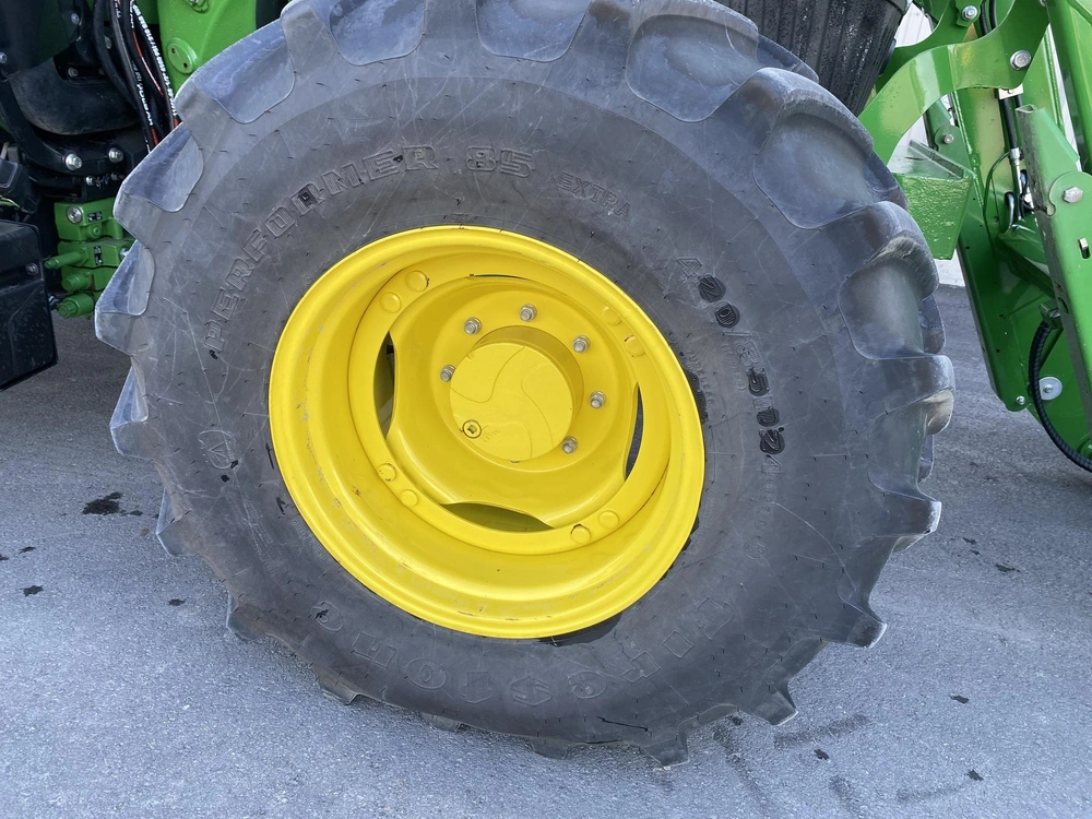 2024 John Deere 6120m alt
