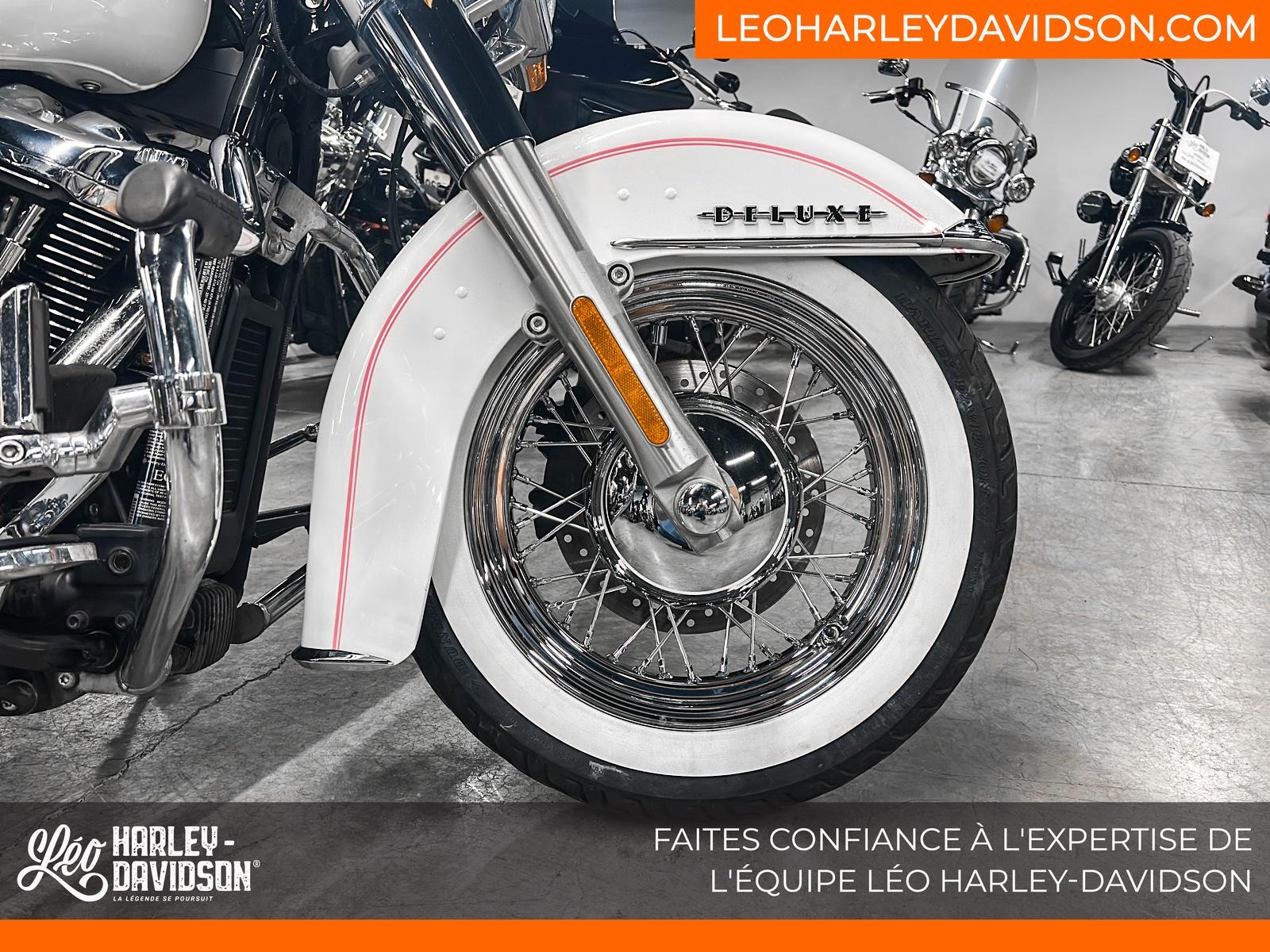 2018 Harley-Davidson FLDE Softail Deluxe thumbnail 9