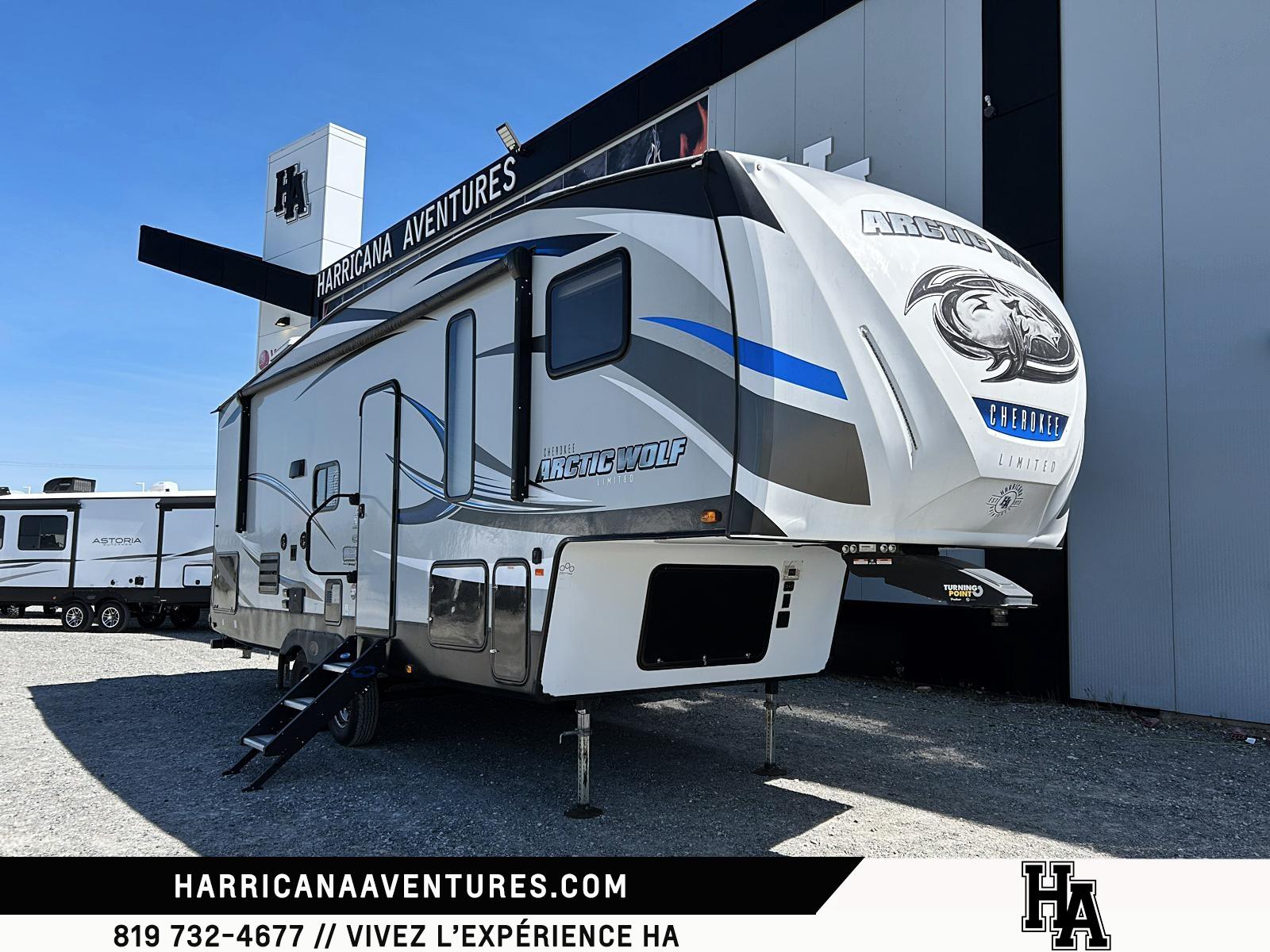2018 Arctic Wolf 255DRL4-75 thumbnail 2