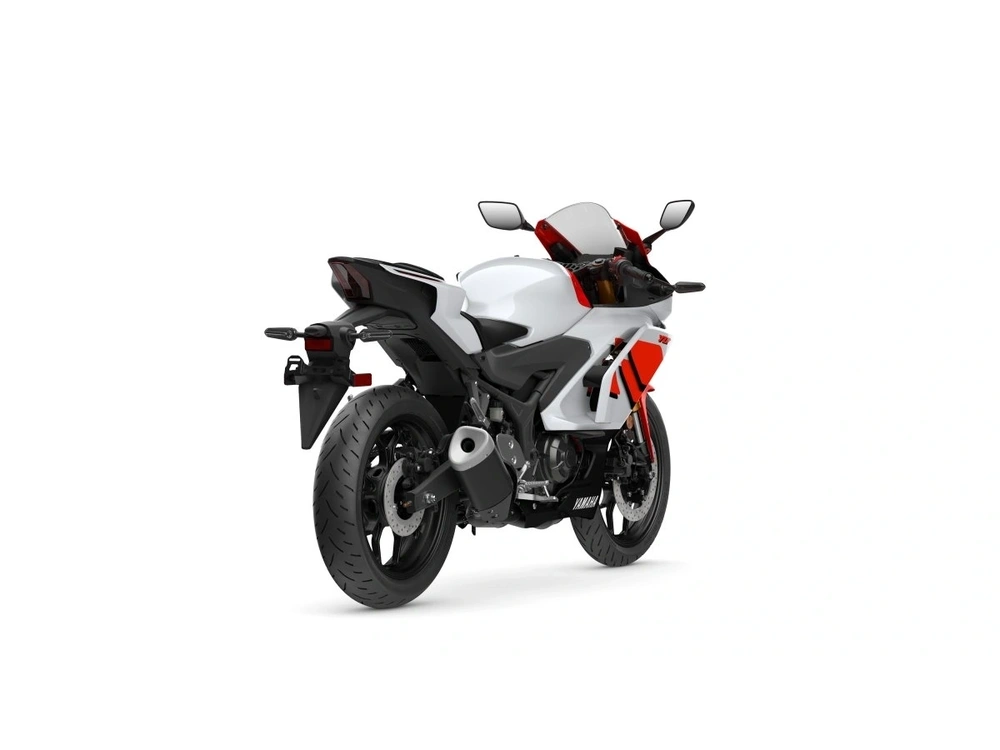 2026 Yamaha Yzf-r3 70th Anniversary Edition alt